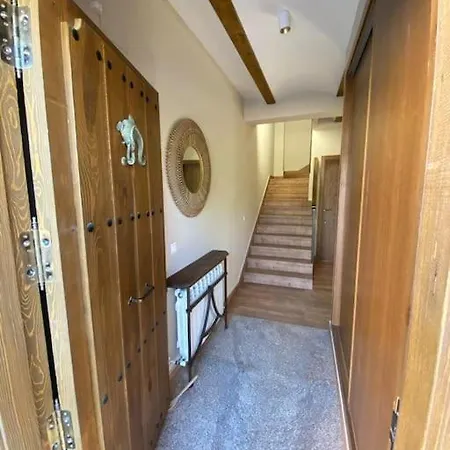 Casamandra; De Pueblo A Estrenar Para Familias Holiday home